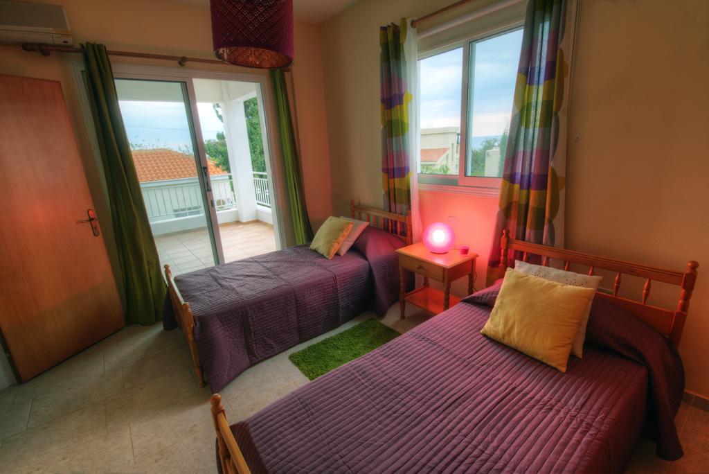 Villa Athina Paphos Szoba fotó