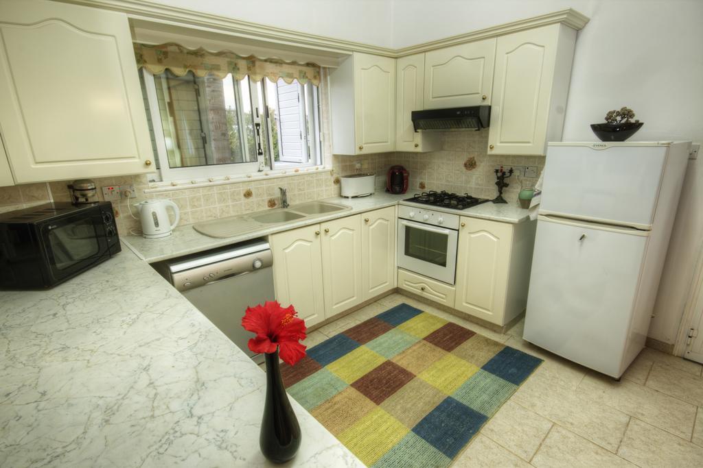 Villa Athina Paphos Szoba fotó