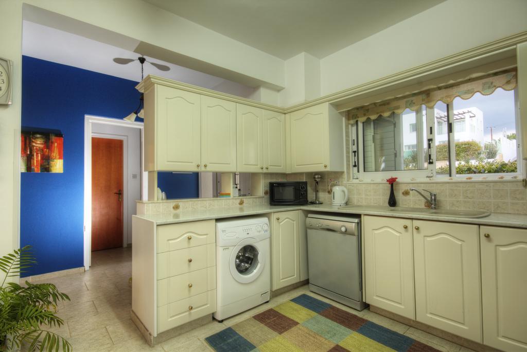 Villa Athina Paphos Szoba fotó