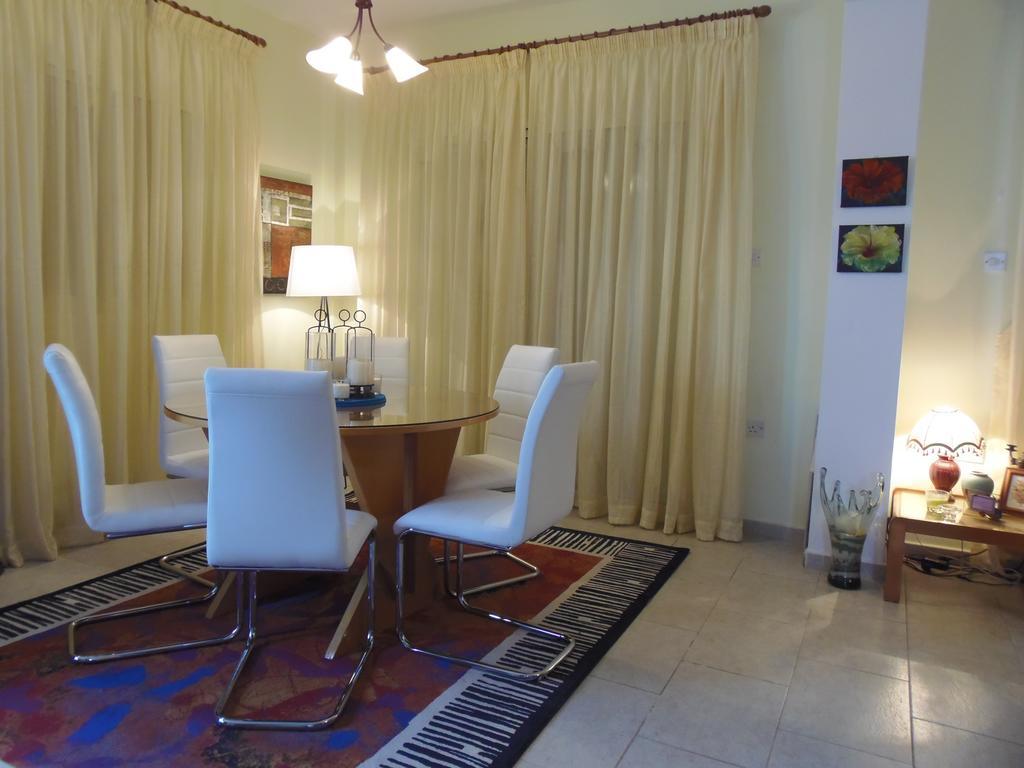 Villa Athina Paphos Szoba fotó